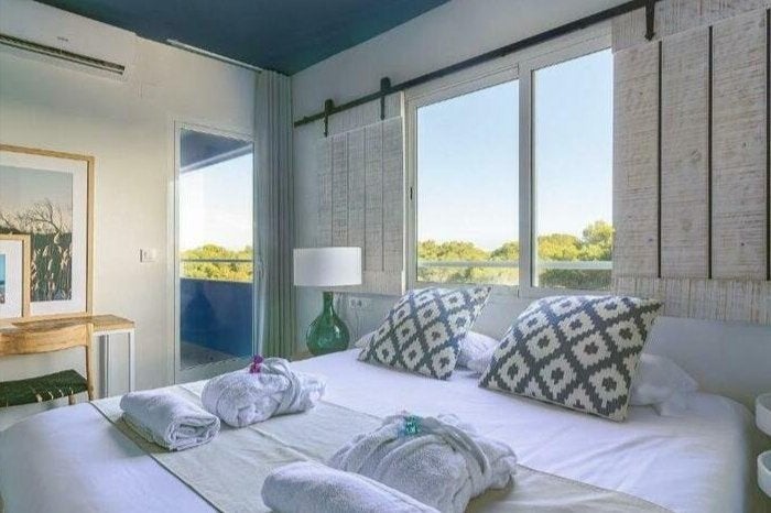 Hotel You & Co. Saler Beach Boutique