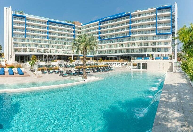 L´Azure Hotel 4* Sup