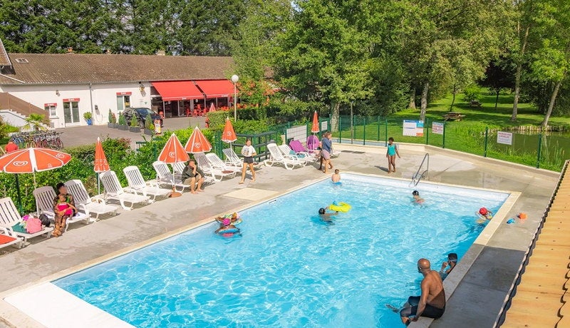 Piscine du camping Country Park Nature près de Disneyland Paris