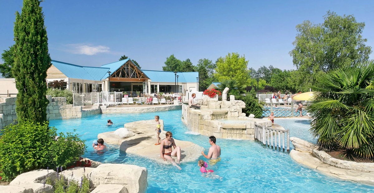 Grand espace aquatique du camping Parc de Fierbois 5 étoiles